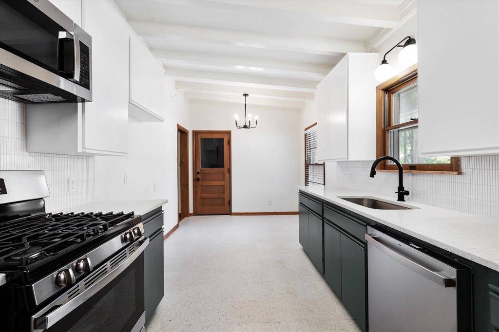 Fort Worth, TX 76133,4516 Rutland Avenue