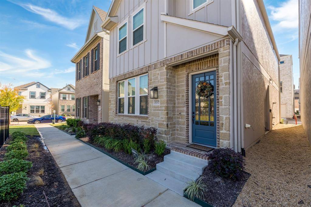 North Richland Hills, TX 76180,4325 Henderson Avenue