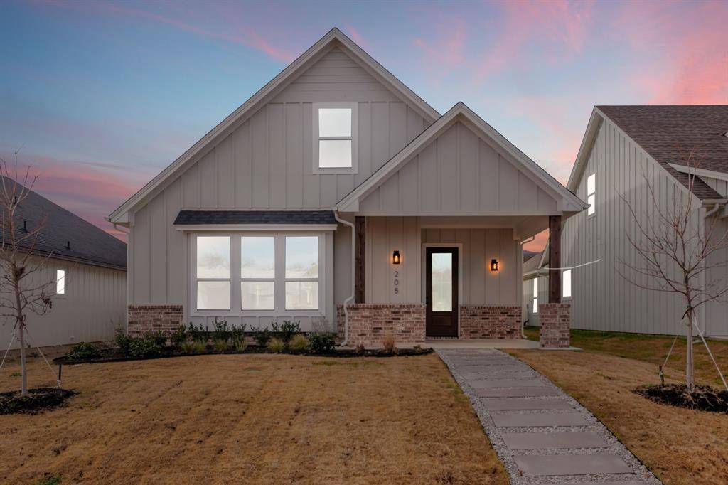 Justin, TX 76247,205 W 7th Street