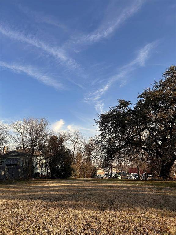 Waco, TX 76707,1304 N 4th Street