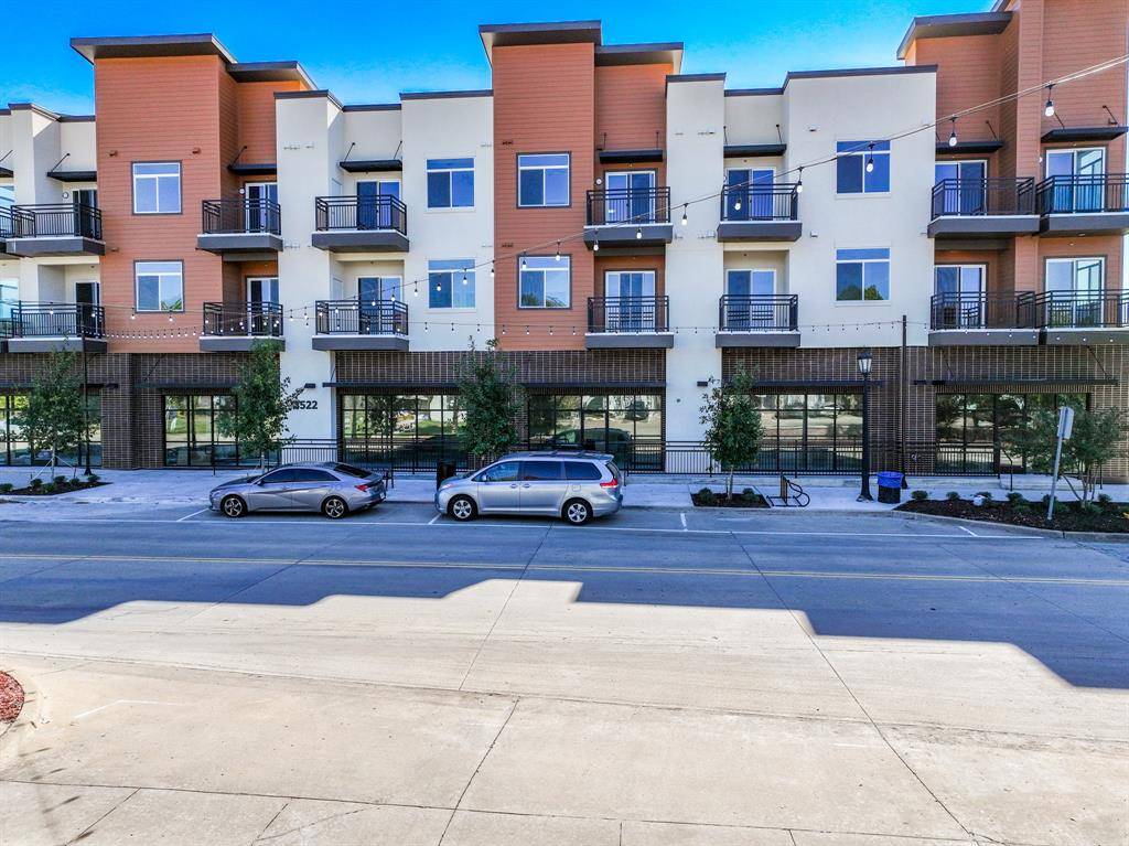 Rowlett, TX 75088,3522 Main Street #303