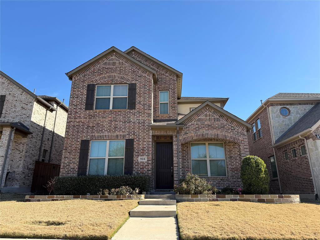 Allen, TX 75013,924 Julia Place