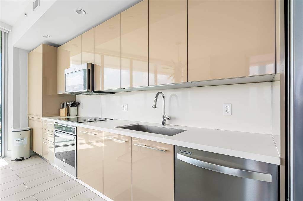 Sunrise, FL 33323,2000 Metropica Way #1410