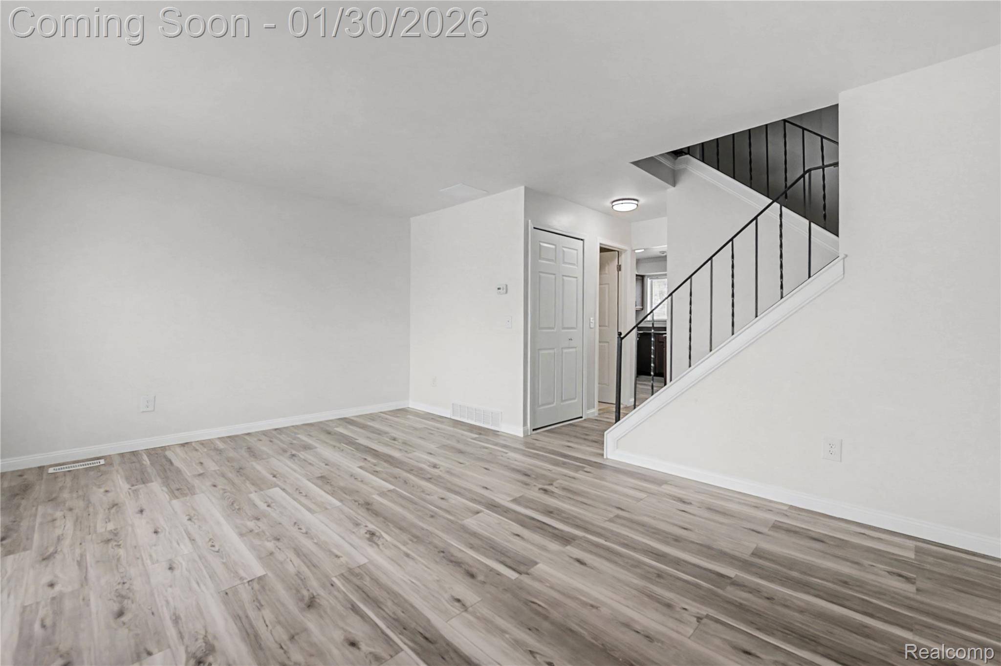 Warren, MI 48092,28028 Universal DR