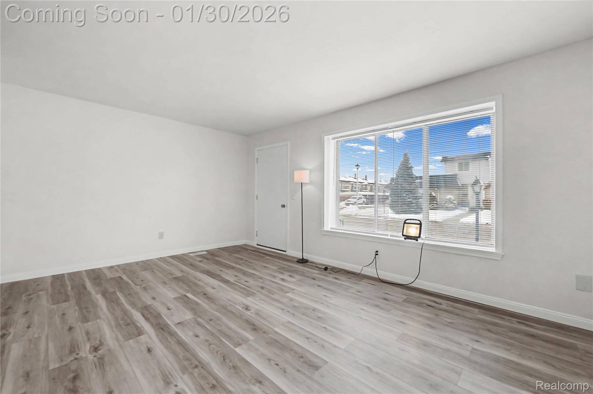 Warren, MI 48092,28028 Universal DR