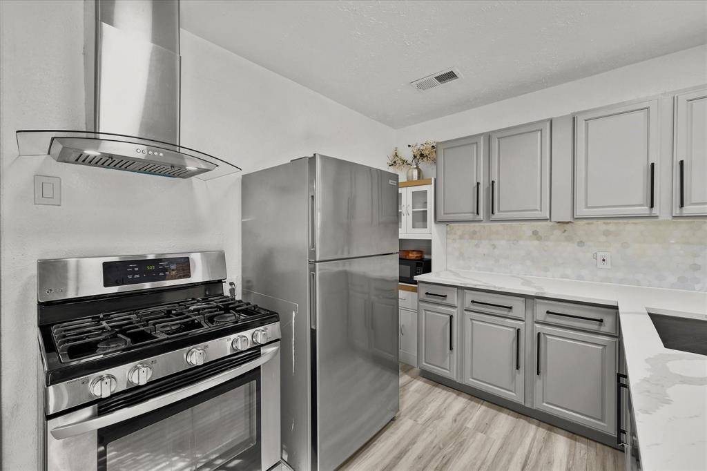 Garland, TX 75042,1528 Nash Street