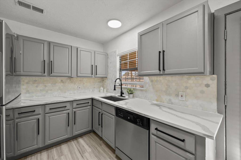 Garland, TX 75042,1528 Nash Street