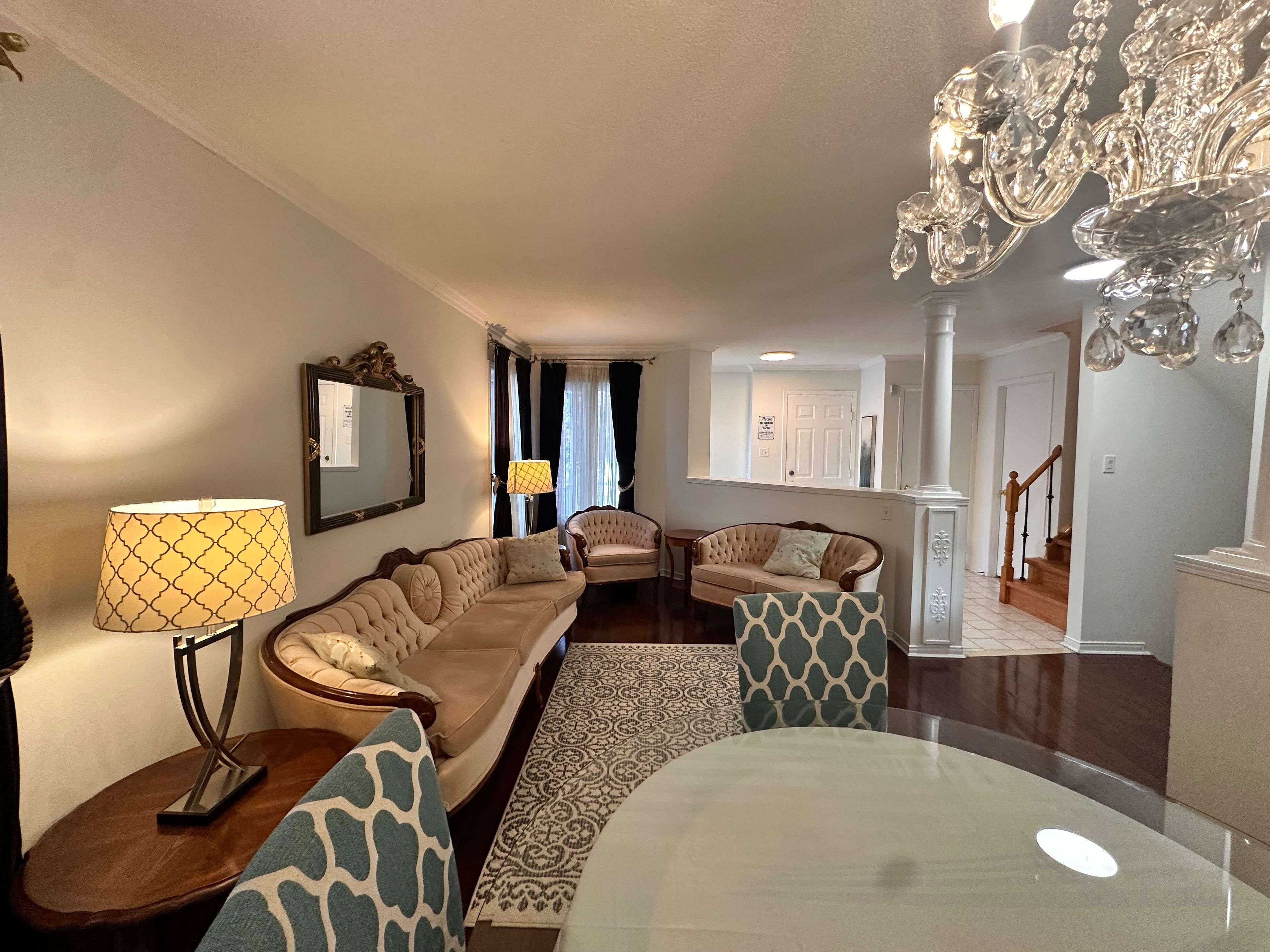 Whitby, ON L1R 2M7,2 Vintage DR #Main