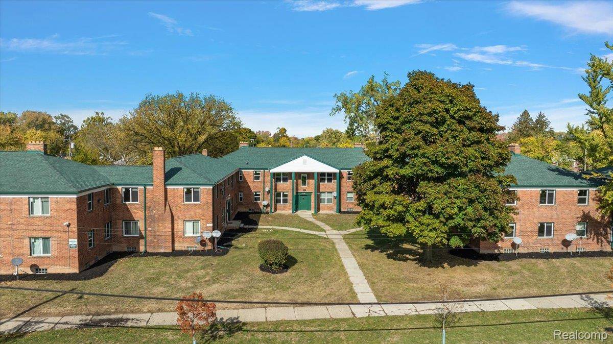 15860 Joy RD, Detroit, MI 48228