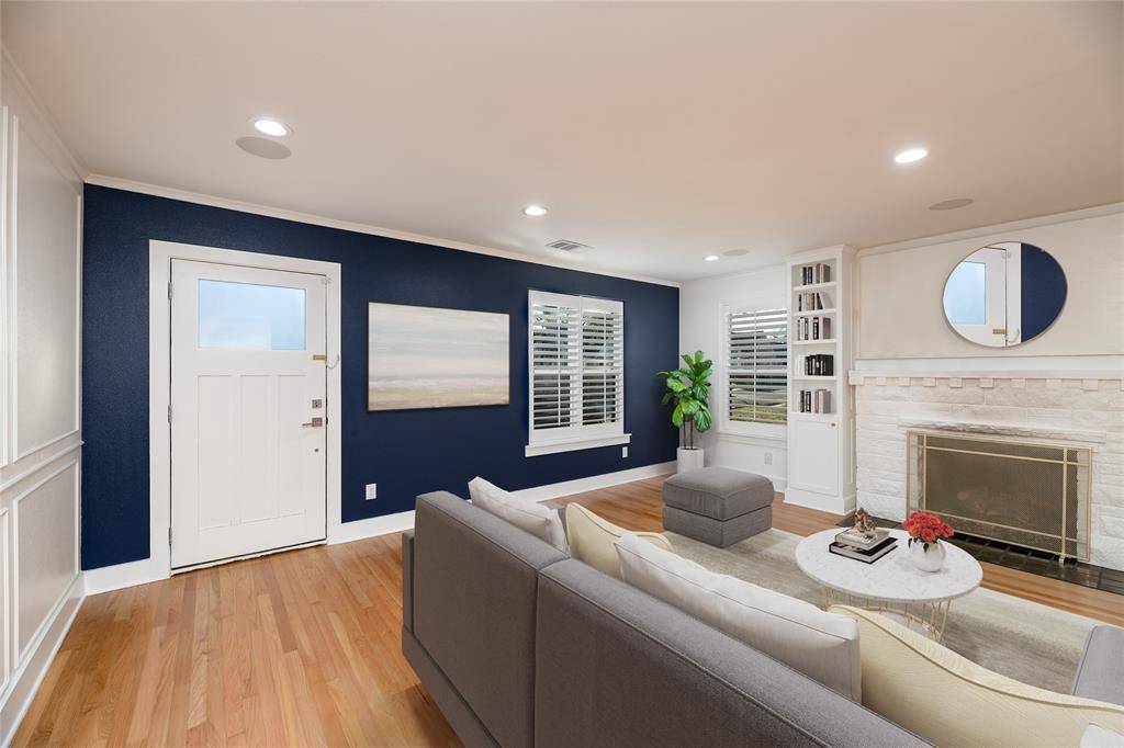 Dallas, TX 75216,1223 E Waco Avenue