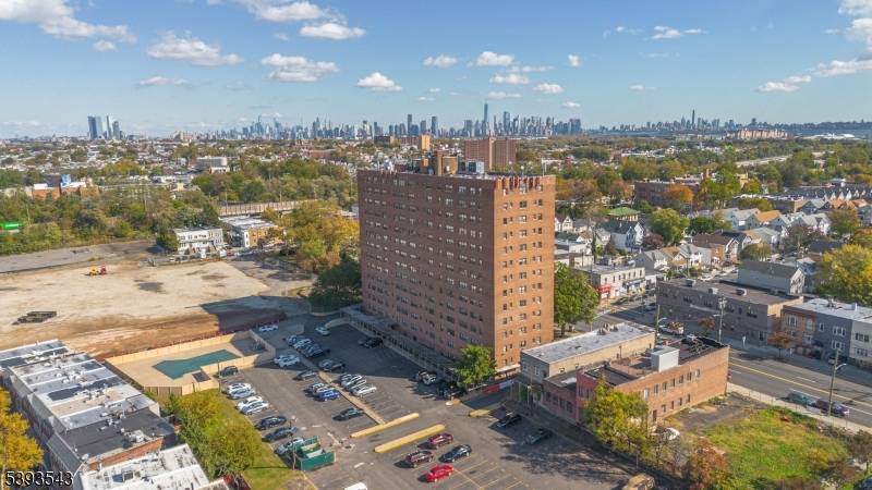 Bayonne City, NJ 07002,1225 Kennedy Blvd