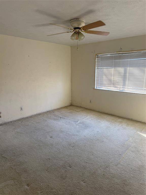 North Richland Hills, TX 76182,6441 Wakefield Road