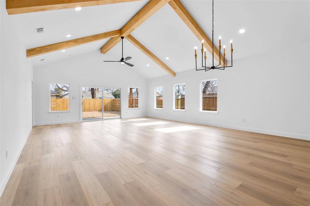 Fort Worth, TX 76111,128 Cottonwood Street