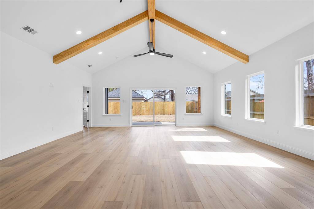 Fort Worth, TX 76111,128 Cottonwood Street