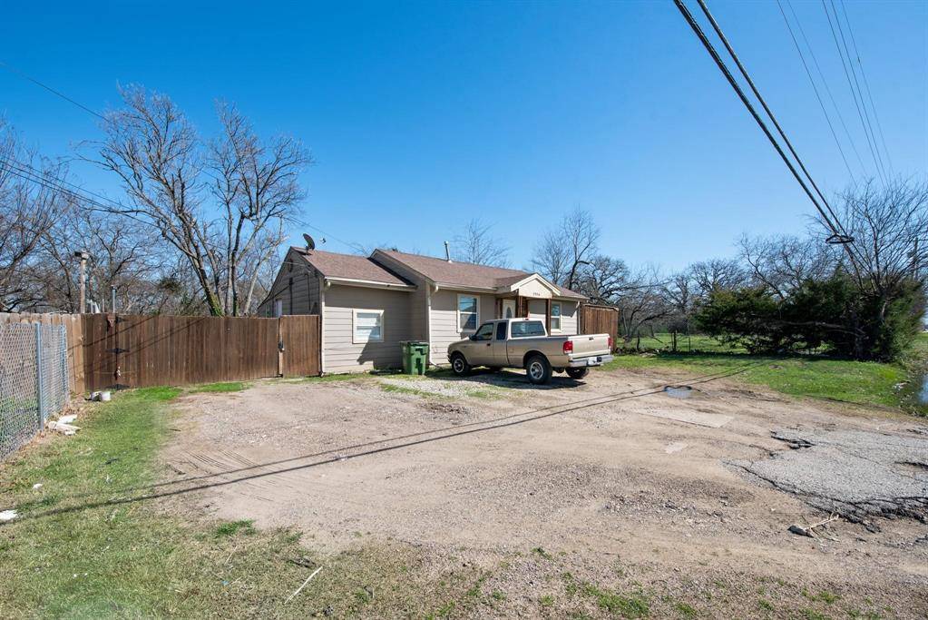 1906 S Peachtree Road, Balch Springs, TX 75180