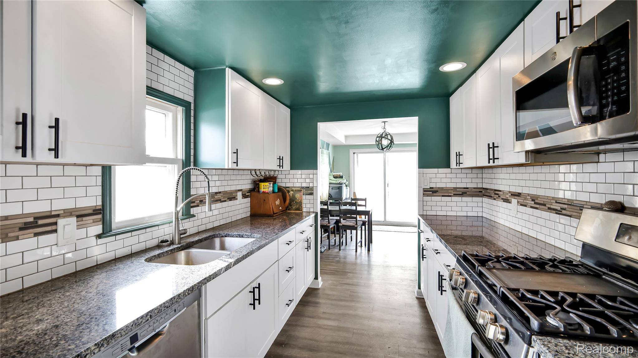 Roseville, MI 48066,28199 Oneil ST