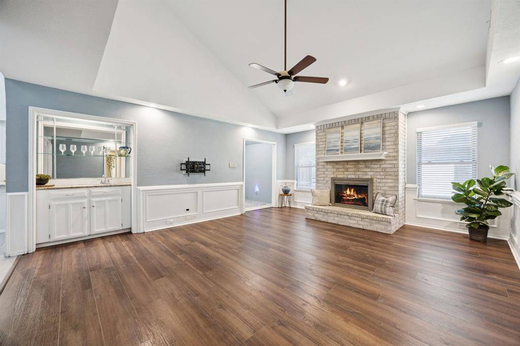 Bedford, TX 76021,3104 Emerald Street