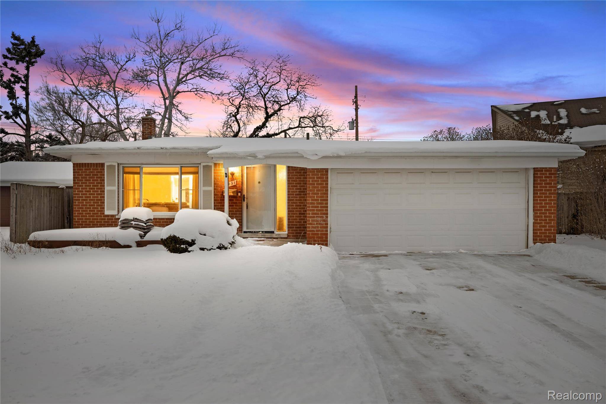 Clawson, MI 48017,1451 Kenilworth PL