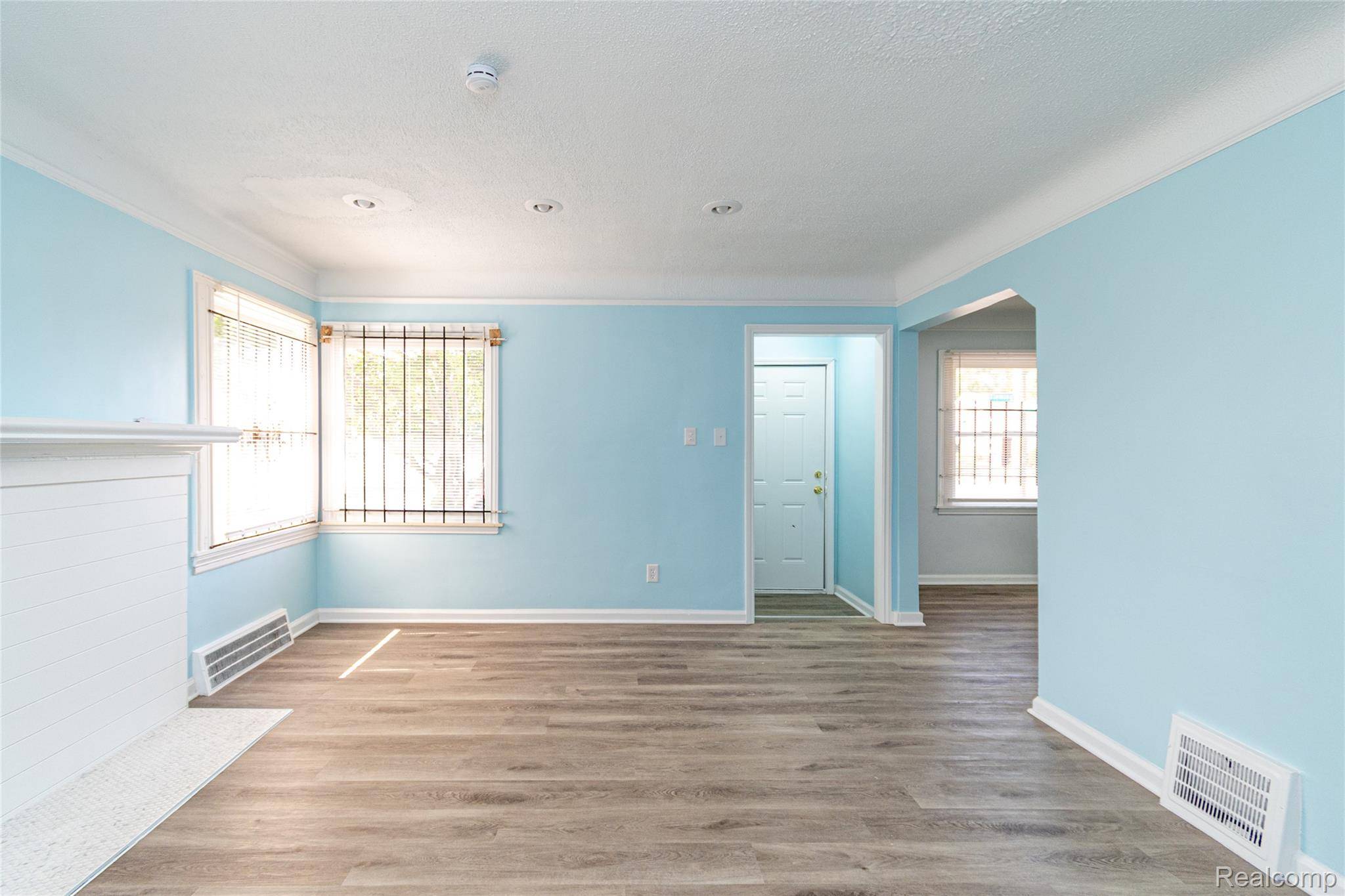 Detroit, MI 48234,20048 Fleming ST