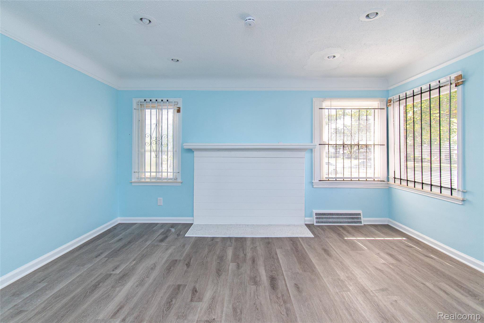 Detroit, MI 48234,20048 Fleming ST