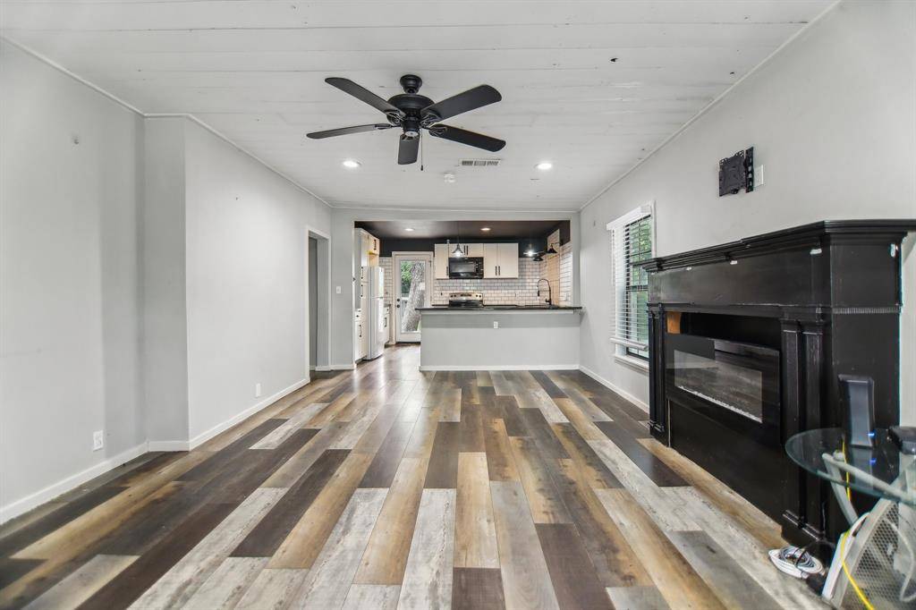 4419 Lawnview Avenue, Dallas, TX 75227