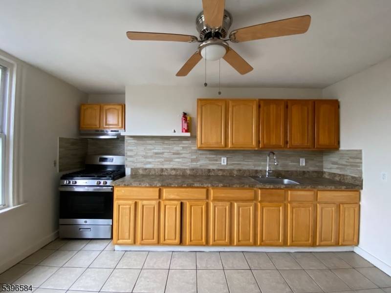 Newark City, NJ 07108,130 Milford Ave