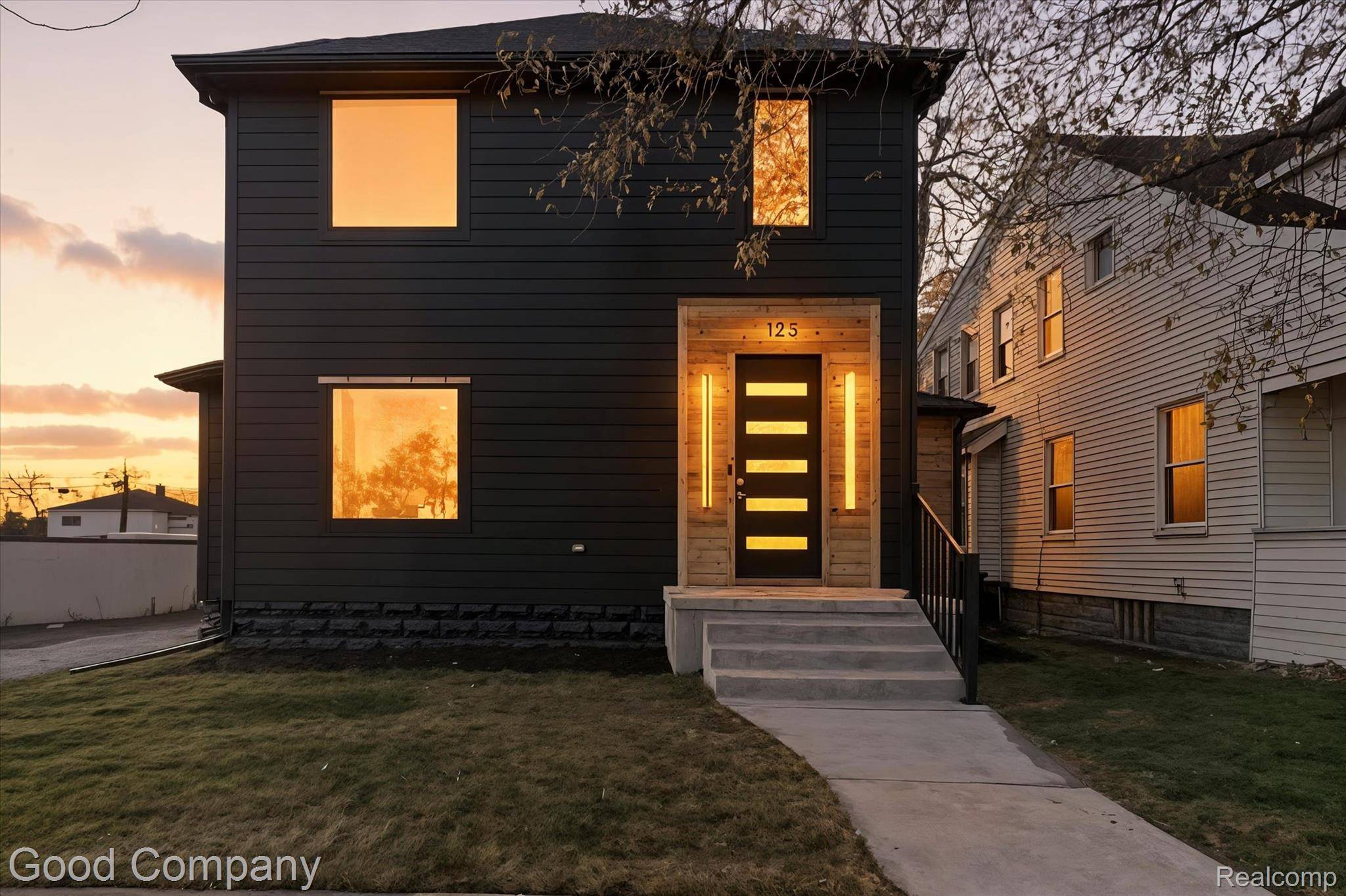 Royal Oak, MI 48067,125 N Washington Ave AVE