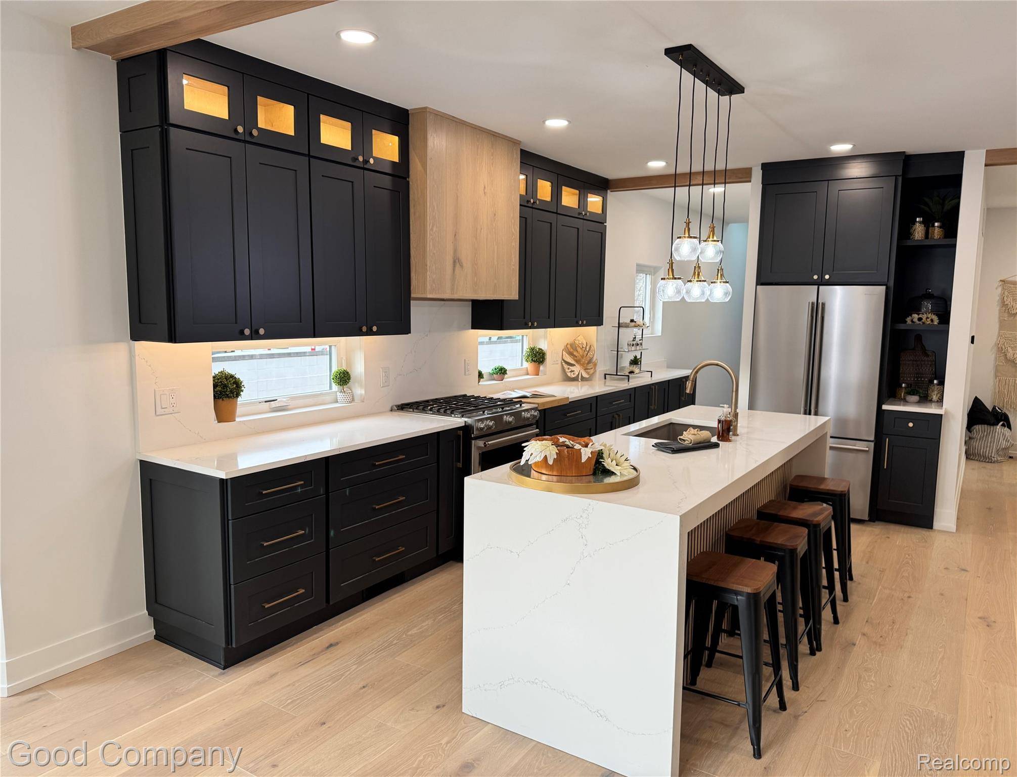 Royal Oak, MI 48067,125 N Washington Ave AVE