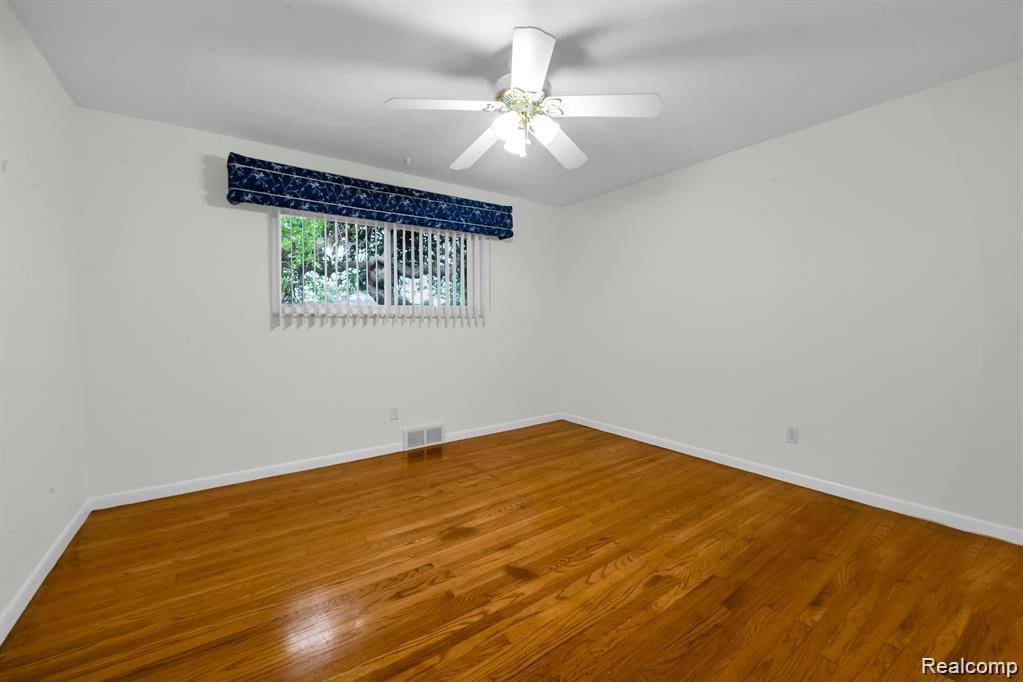 Warren, MI 48092,28314 James DR