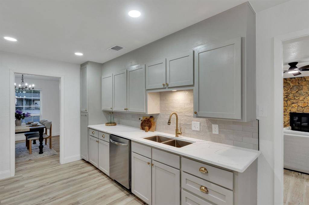 Benbrook, TX 76116,4220 Dawn Drive