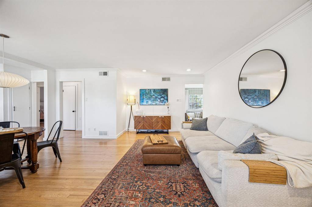 Dallas, TX 75228,10002 Estacado Drive