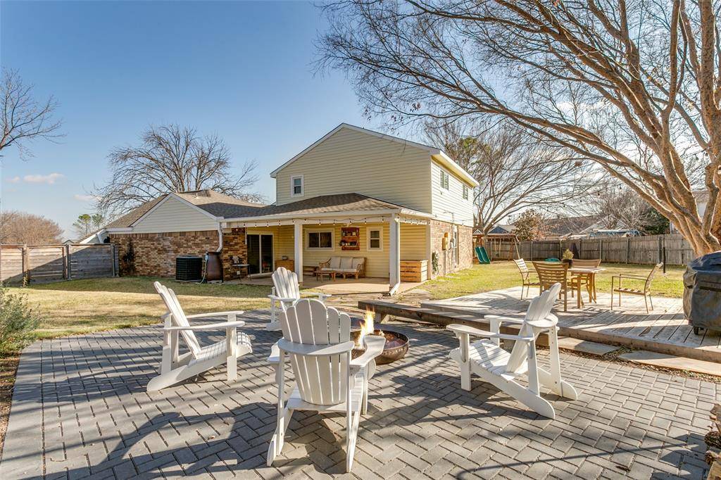 Grapevine, TX 76051,1225 Sleepy Hollow Court