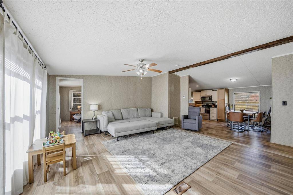 Granbury, TX 76048,1618 Lands End Street