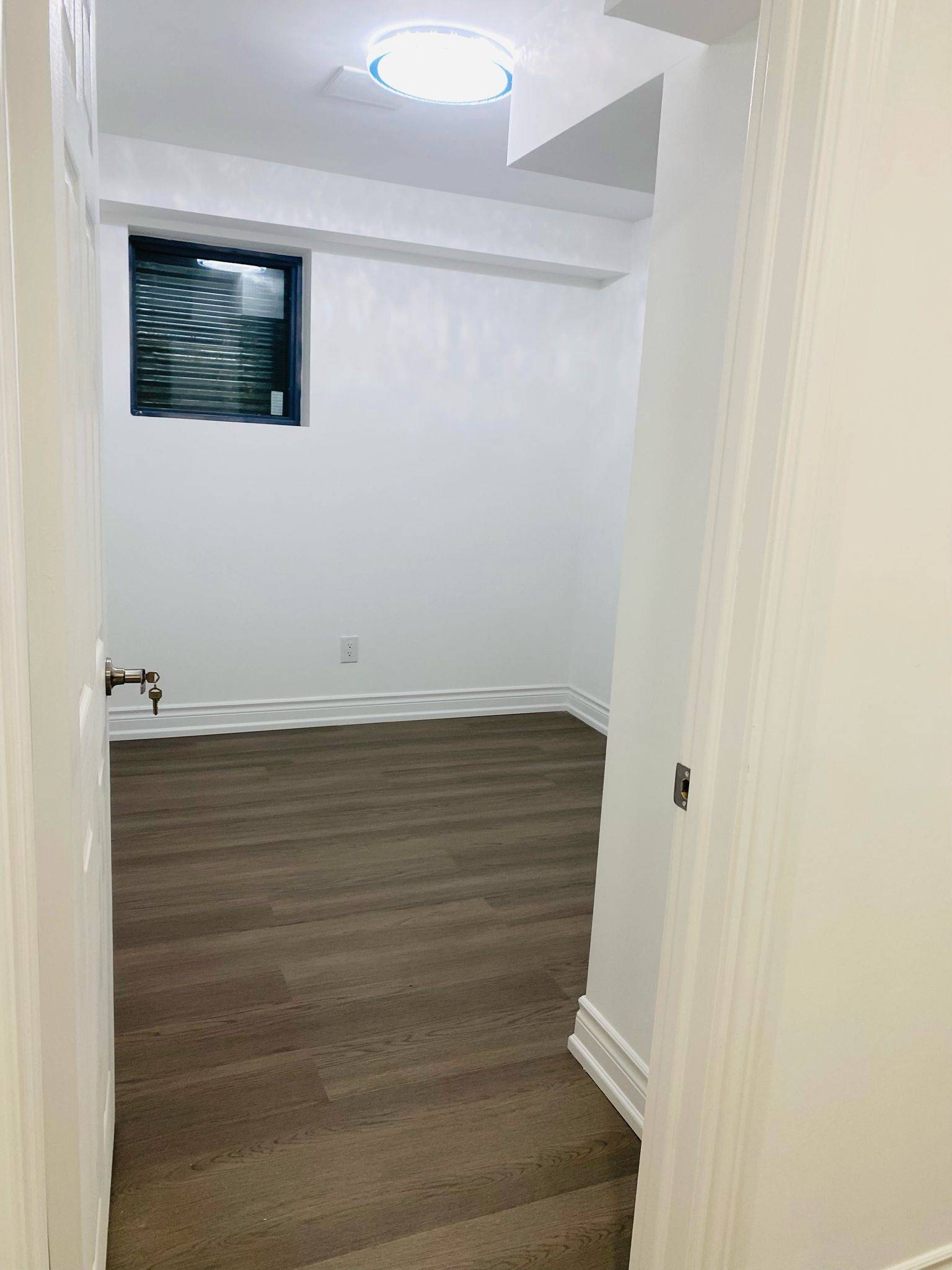 Whitby, ON L1P 0B7,8 Wimbledon CT