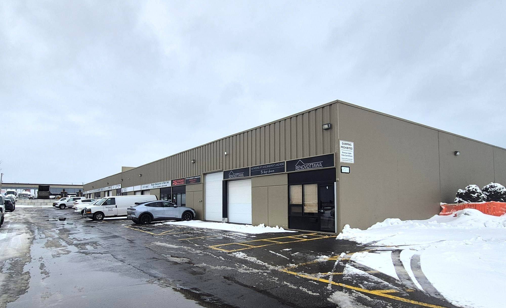 1590 Liverpool CT #5, Alta Vista And Area, ON K1B 4L2