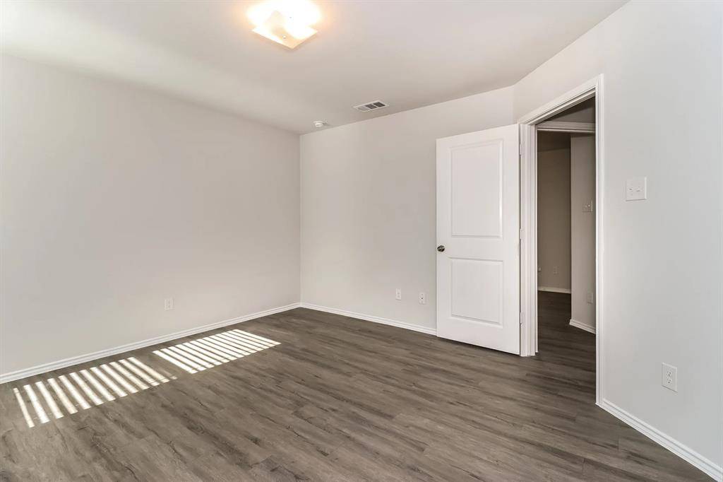 Fort Worth, TX 76119,5556 Willamette Drive