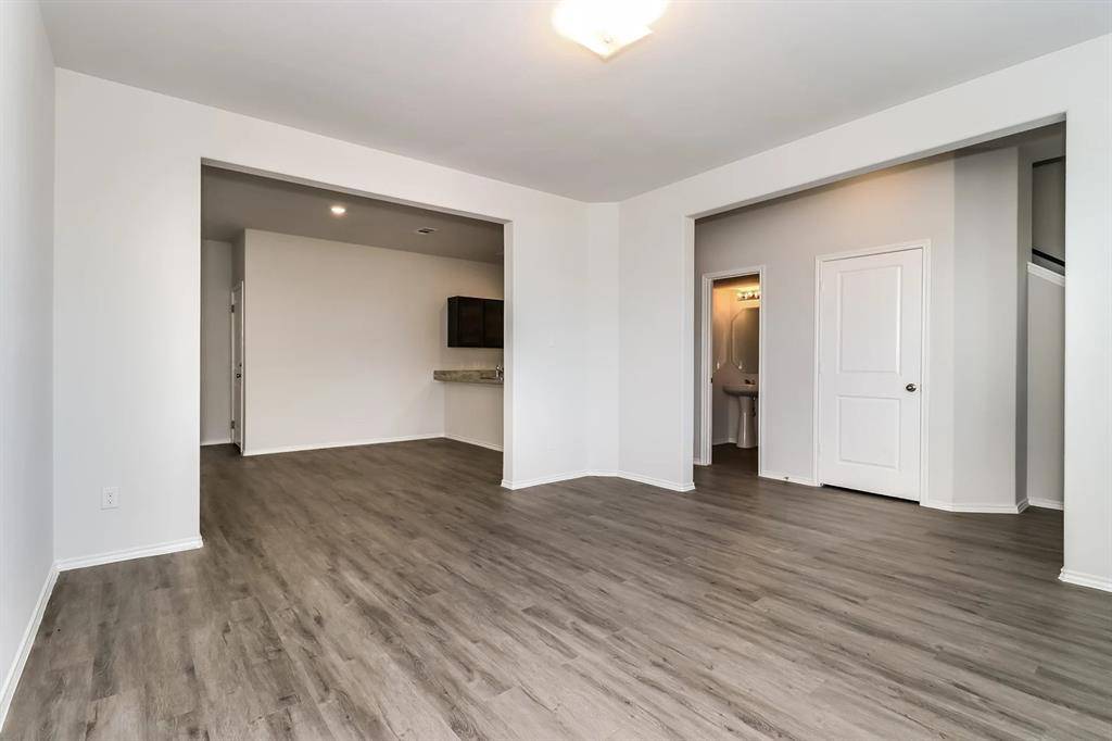 Fort Worth, TX 76119,5556 Willamette Drive