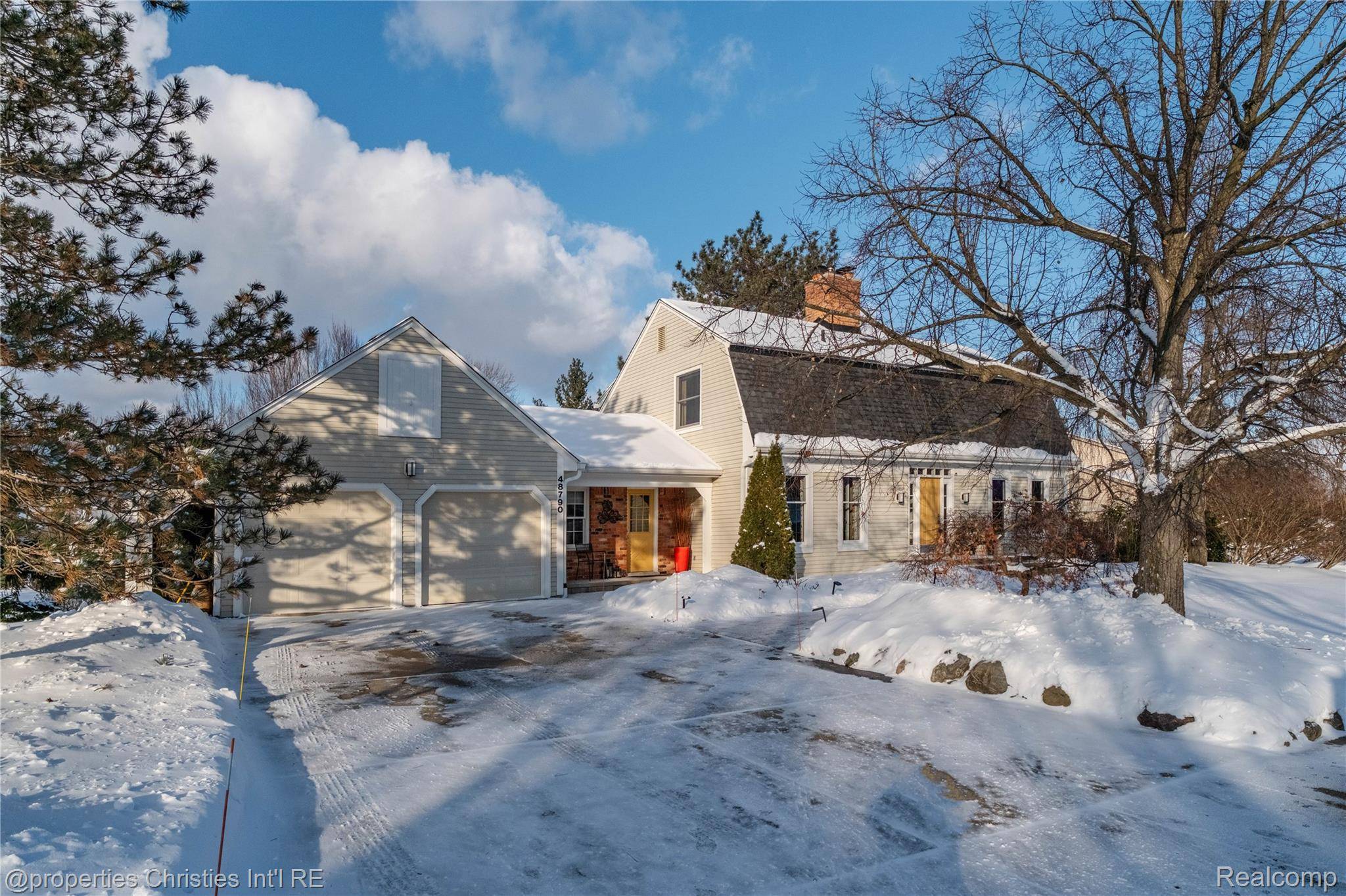 Plymouth, MI 48170,48790 Pinehill DR