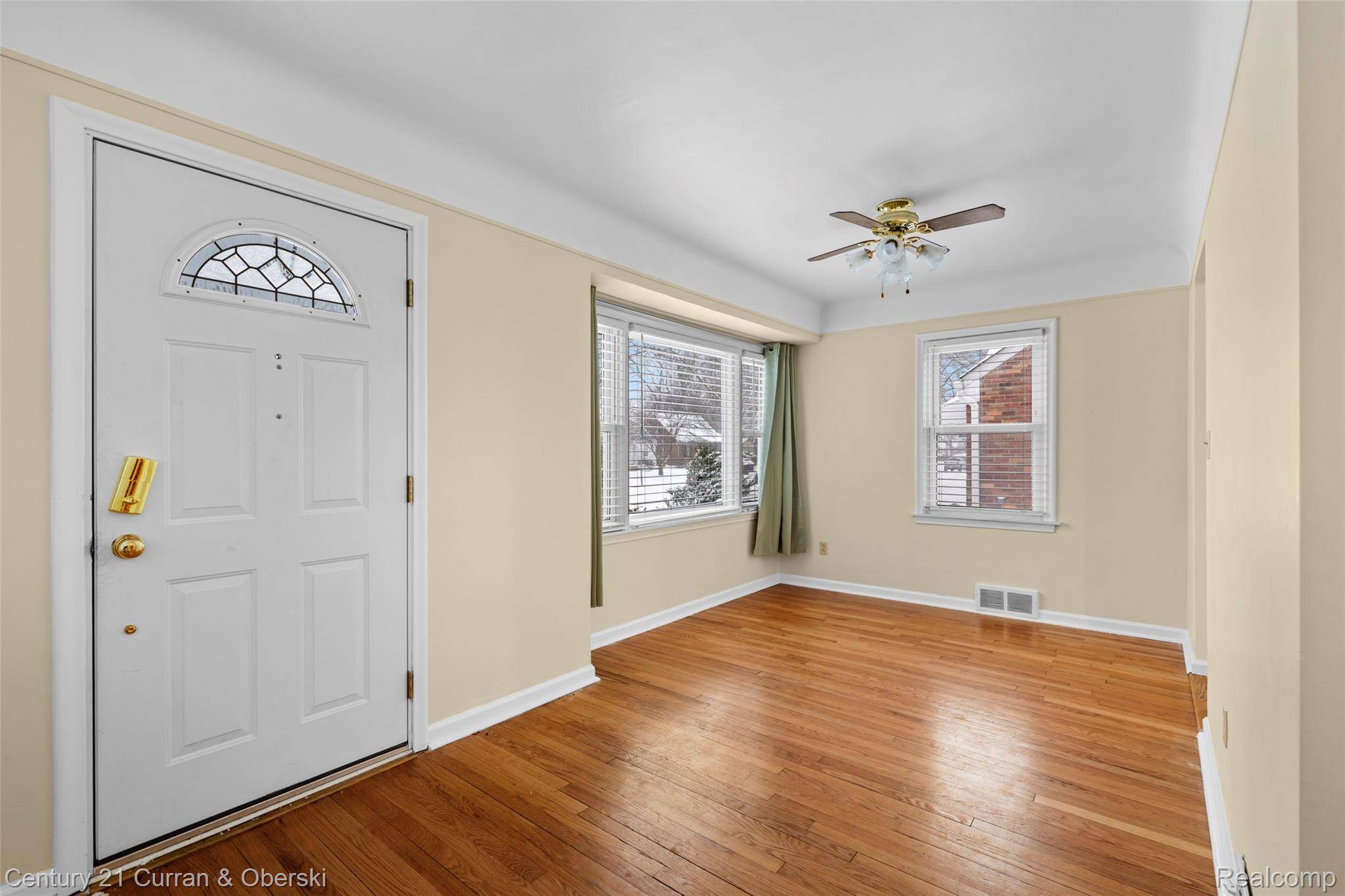 Royal Oak, MI 48073,2420 N Connecticut AVE