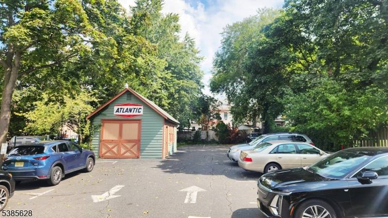 Flemington Boro, NJ 08822,134 Main St