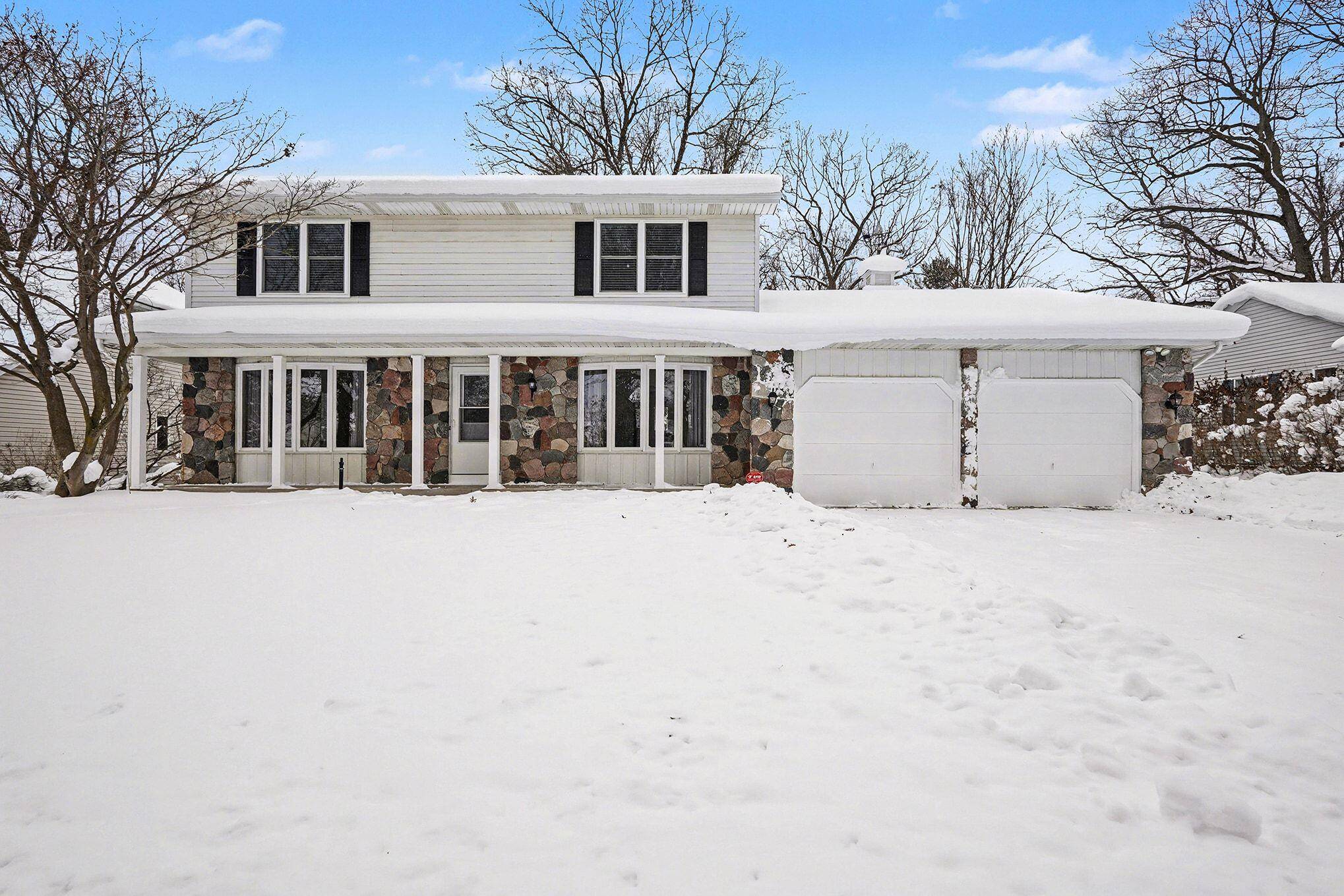 Grand Rapids, MI 49504,2530 Westbrook DR NW