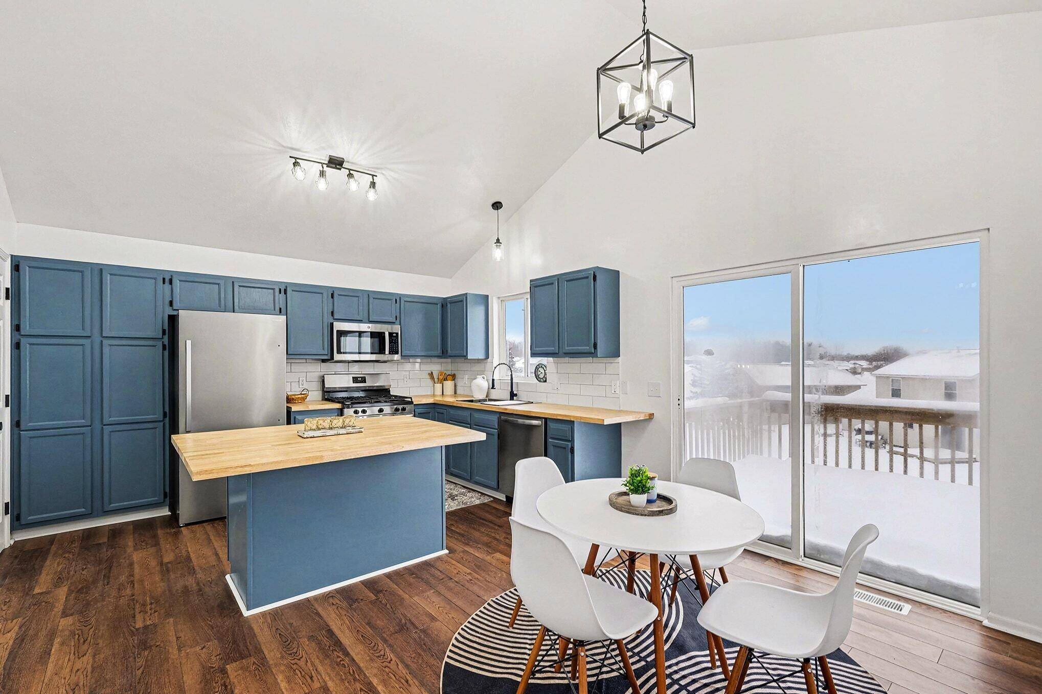 Cedar Springs, MI 49319,330 Pioneer TRL NE