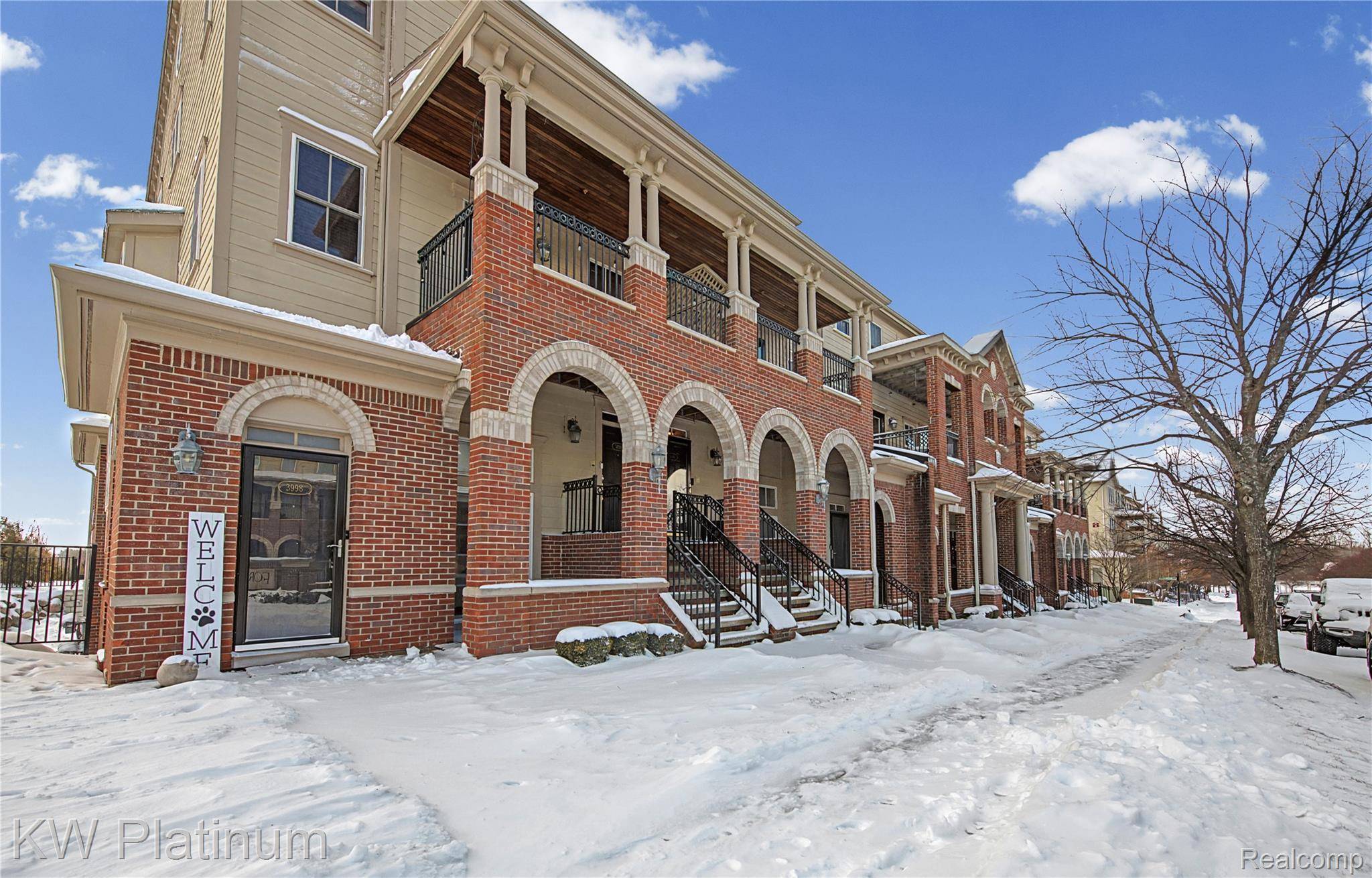 Auburn Hills, MI 48326,3996 Forester BLVD