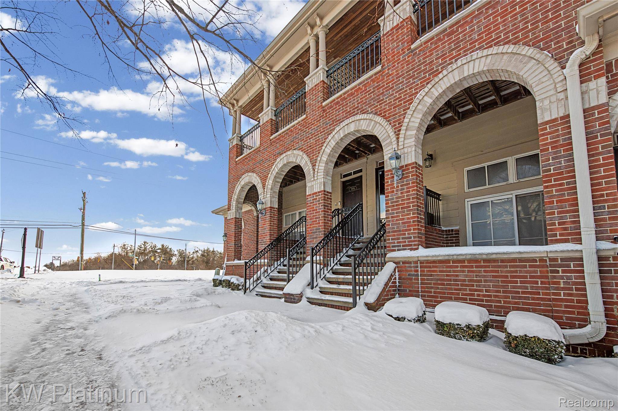 Auburn Hills, MI 48326,3996 Forester BLVD