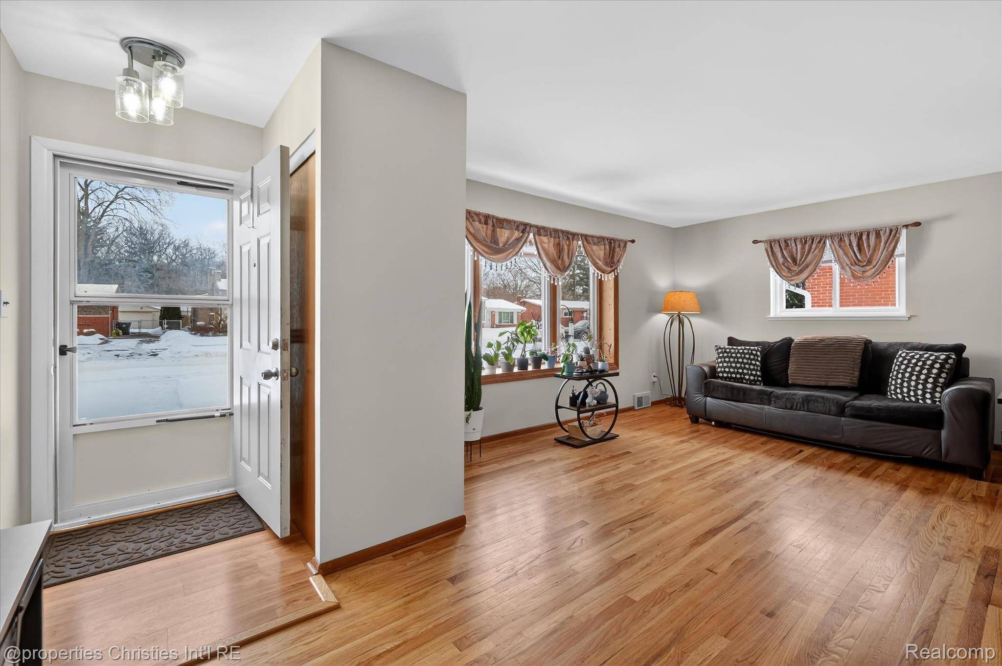 Farmington, MI 48336,22216 N Brandon ST