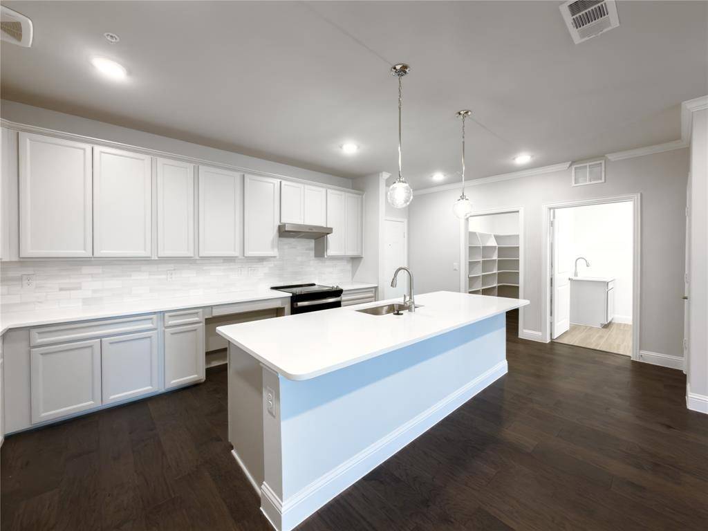 Allen, TX 75013,651 N Watters Road #4202