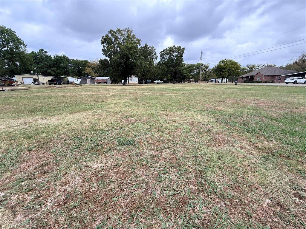 Tioga, TX 76271,208 S Porch Street