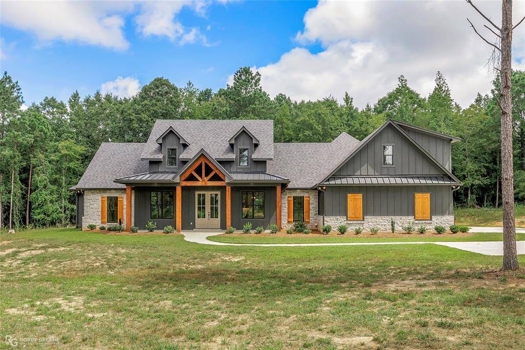 Minden, LA 71055,221 Millwood Loop