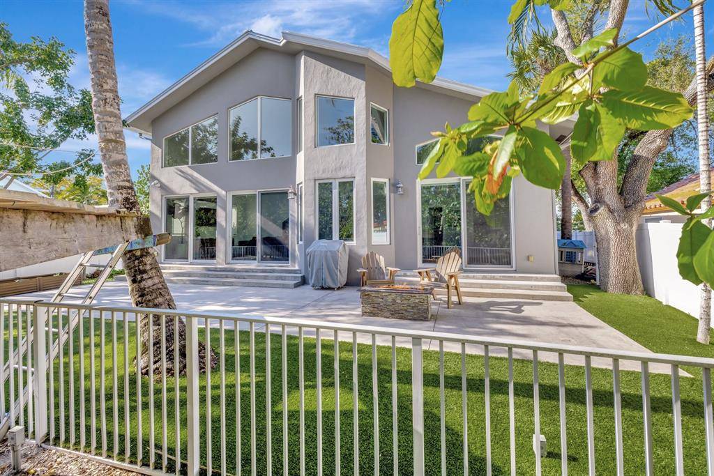 Fort Lauderdale, FL 33316,216 SE 10th St