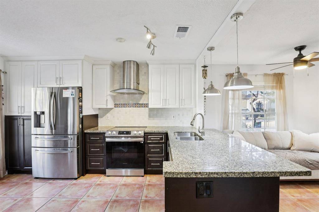 Weston, FL 33326,972 Azure Ln